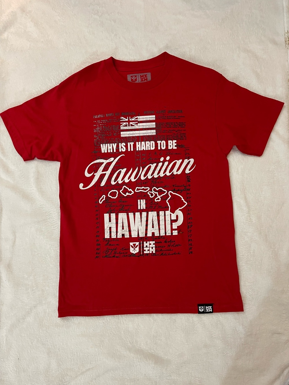 NWOT Hawaii's Finest Medium Red Short Sleeve Graphic Tee with White Print